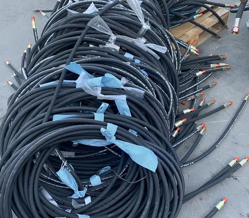 礦用帶鋼絲膠管.jpg 礦用帶鋼絲膠管.jpg